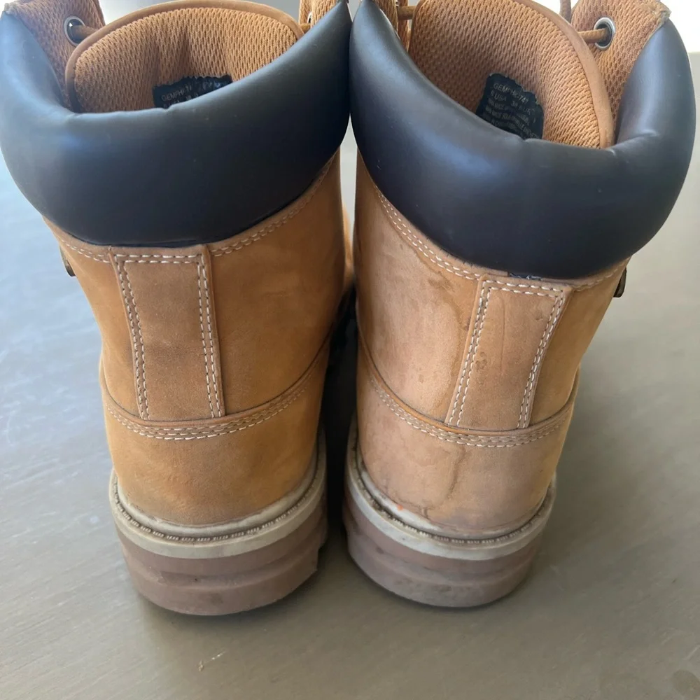 Lugz Men's Golden Wheat /Tan Boots 6